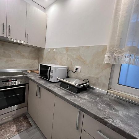 Apartment Tirana On Myslym Shyri Zewnętrze zdjęcie