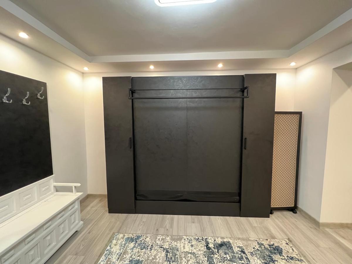 Apartment Tirana On Myslym Shyri Zewnętrze zdjęcie