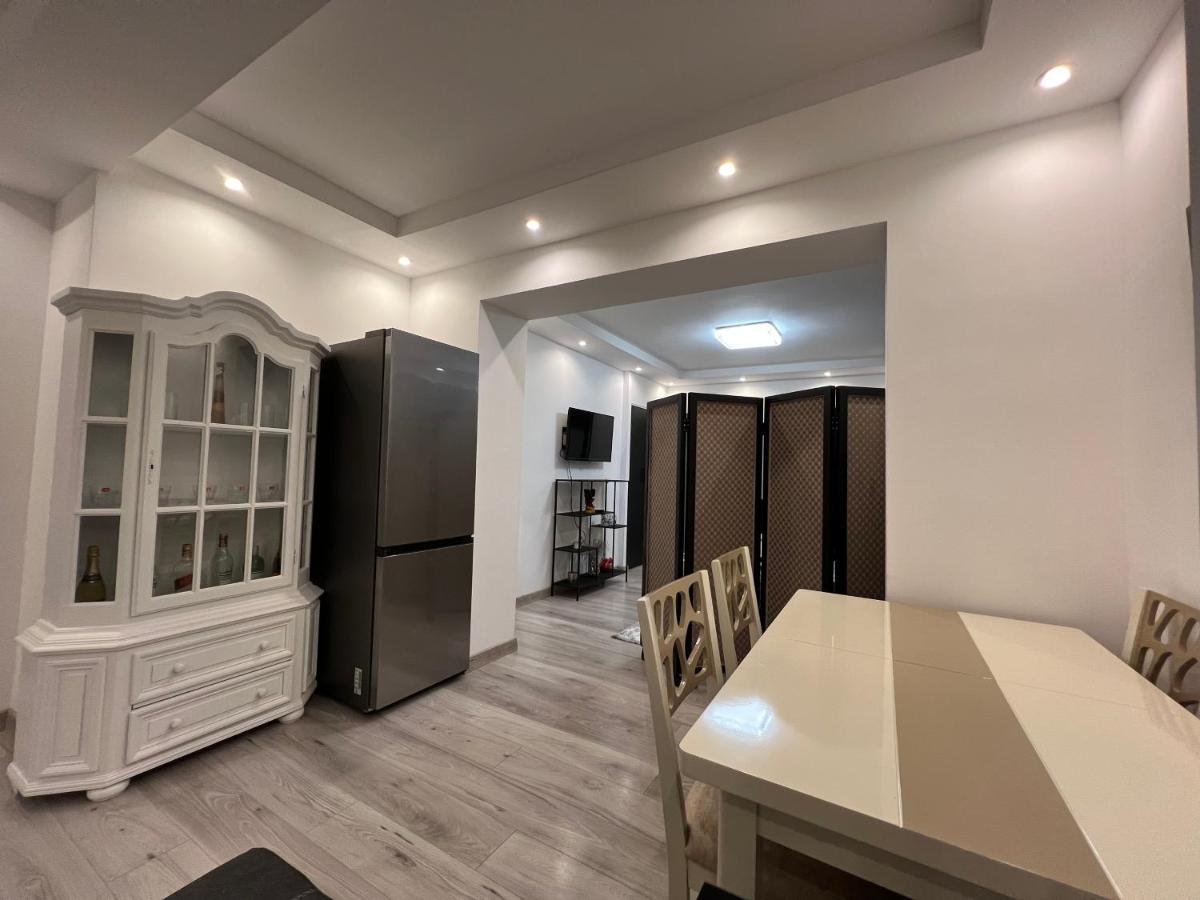 Apartment Tirana On Myslym Shyri Zewnętrze zdjęcie